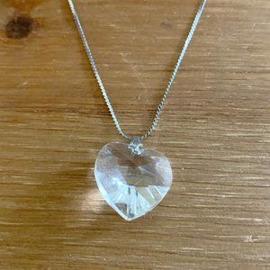 Glass heart pendant and necklace
